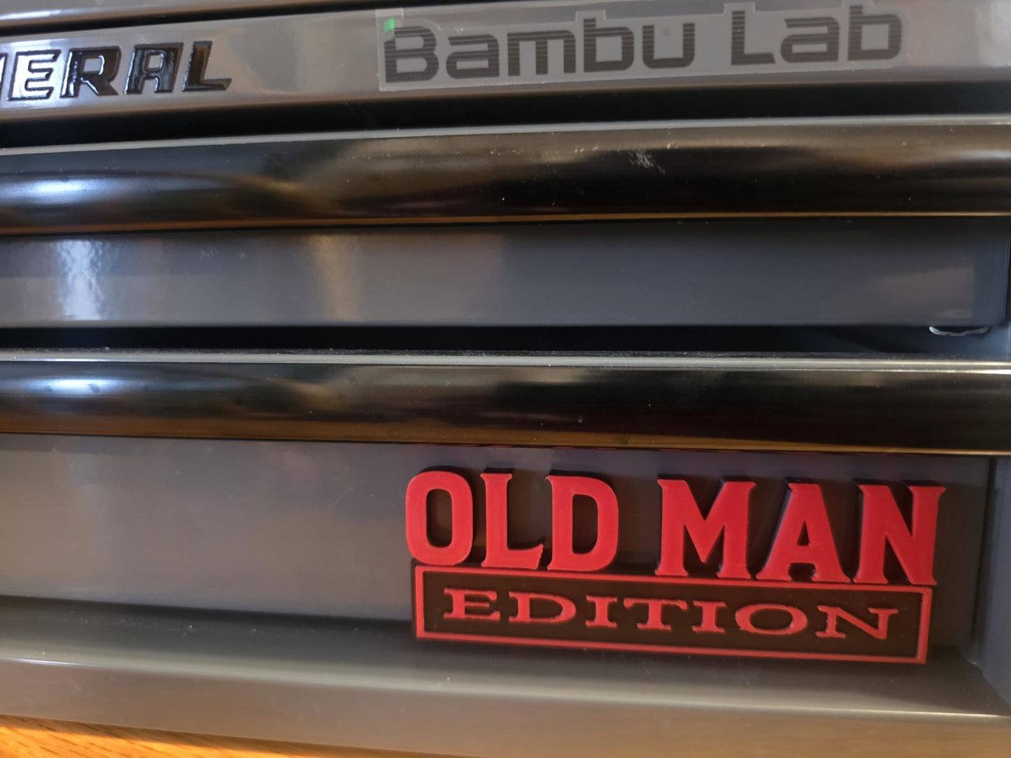 OLD MAN EDITION 3D Printed Toolbox Magnet – Red Black Garage Decor (100mmx35mm)